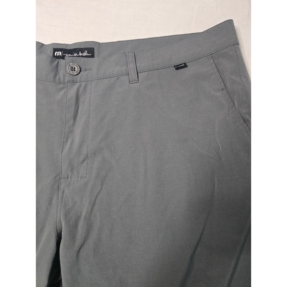 TravisMathew Beck Mens Gray Performance Golf Chino Shorts Size 40 Stretch - Picture 2 of 8